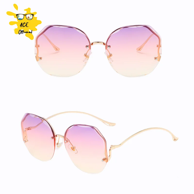 2022 Fashion Tea Gradient Sunglasses Women Ocean Water Cut Trimmed Lens Metal Curved Temples Sun Glasses Female UV400
2022 Fashion Tea Gradient Sunglasses Women Ocean Water Cut Trimmed Lens Metal Curved Temples Sun Glasses Female UV400