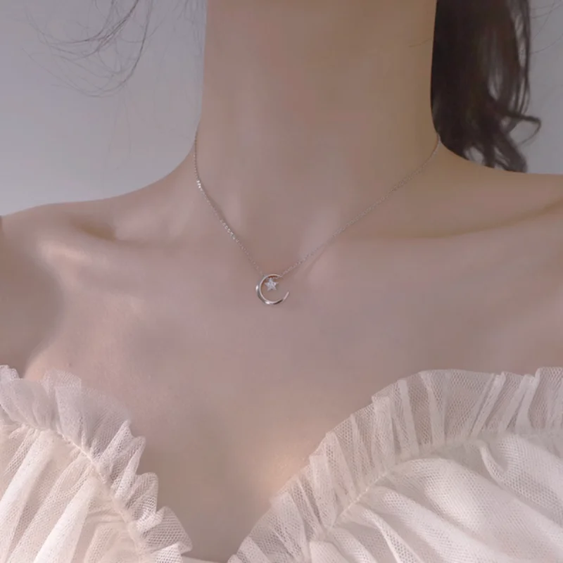 925 Sterling Silver Necklace Female Flash Diamond Stars Moon Clavicle Chain 2023 Summer New Tide Personality Niche Design Sense
925 Sterling Silver Necklace Female Flash Diamond Stars Moon Clavicle Chain 2023 Summer New Tide Personality Niche Design Sense