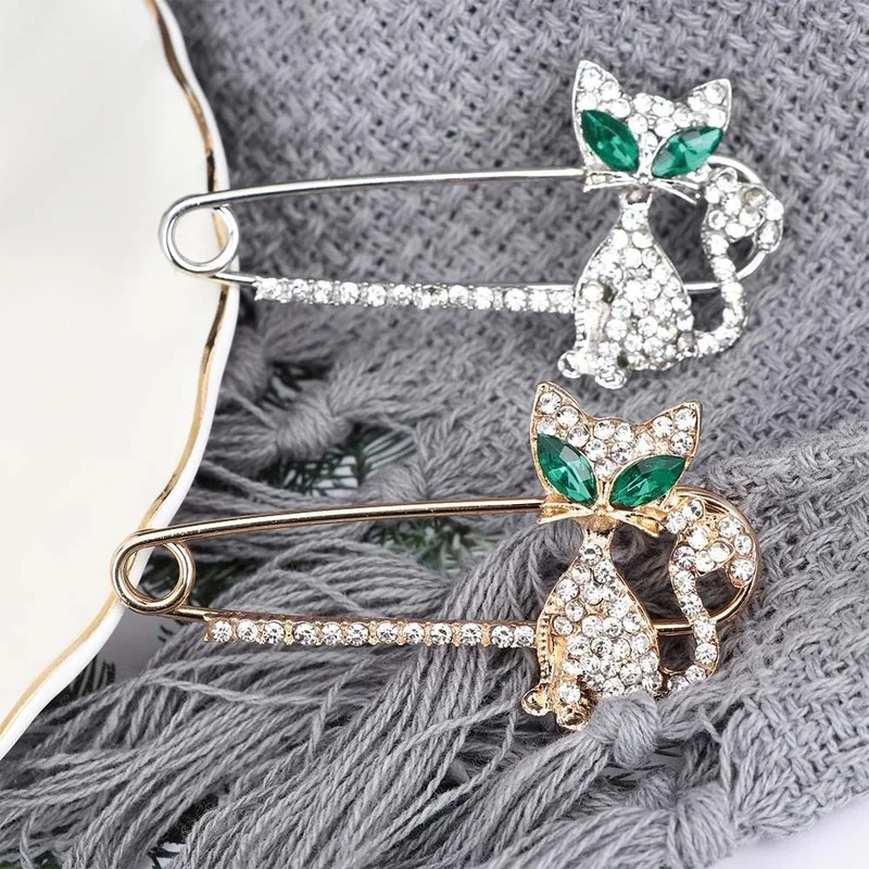 Fashion Brooches for Women Animal Cat Brooch Green Eye Crystal Cat Brooches Pin Jewelry Rhinestone Bride Wedding Gift Luxury
Fashion Brooches for Women Animal Cat Brooch Green Eye Crystal Cat Brooches Pin Jewelry Rhinestone Bride Wedding Gift Luxury