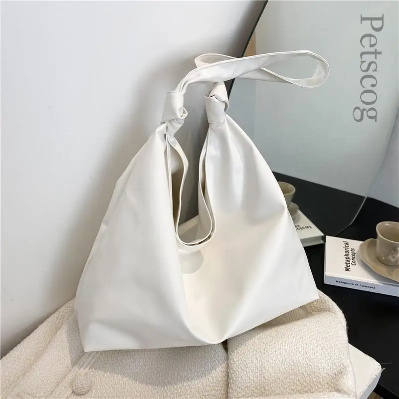 Large Capacity Women's Tote Solid Color Soft Shopping Shoulder Bag Female Fashion Casual Ladies Handbags Black 2022 New Trend
Large Capacity Women's Tote Solid Color Soft Shopping Shoulder Bag Female Fashion Casual Ladies Handbags Black 2022 New Trend