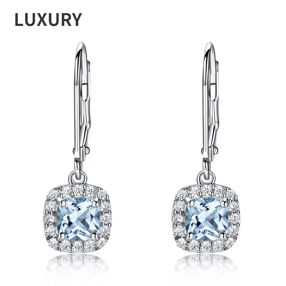 Luxury S925 Sterling Silver 5*5mm Topaz Blue High Carbon Diamond Earrings For Women Sparkling Wedding Party Fine Jewelry Gifts
Luxury S925 Sterling Silver 5*5mm Topaz Blue High Carbon Diamond Earrings For Women Sparkling Wedding Party Fine Jewelry Gifts