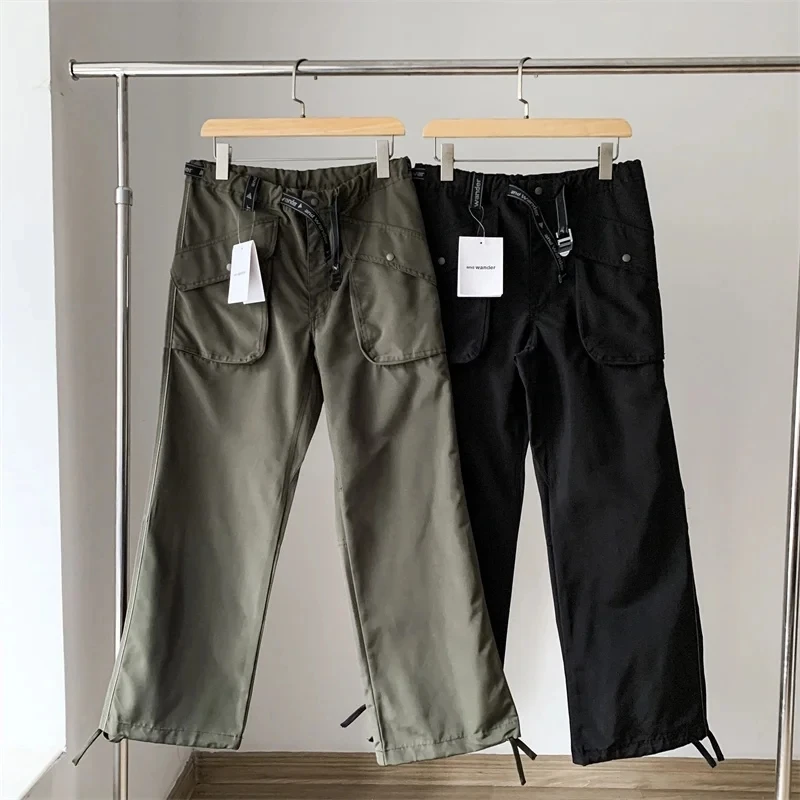 2024 AND WANDER Outdoor leisure camping style composite waterproof fabric solid color loose work pants paratrooper pants KZ982
2024 AND WANDER Outdoor leisure camping style composite waterproof fabric solid color loose work pants paratrooper pants KZ982