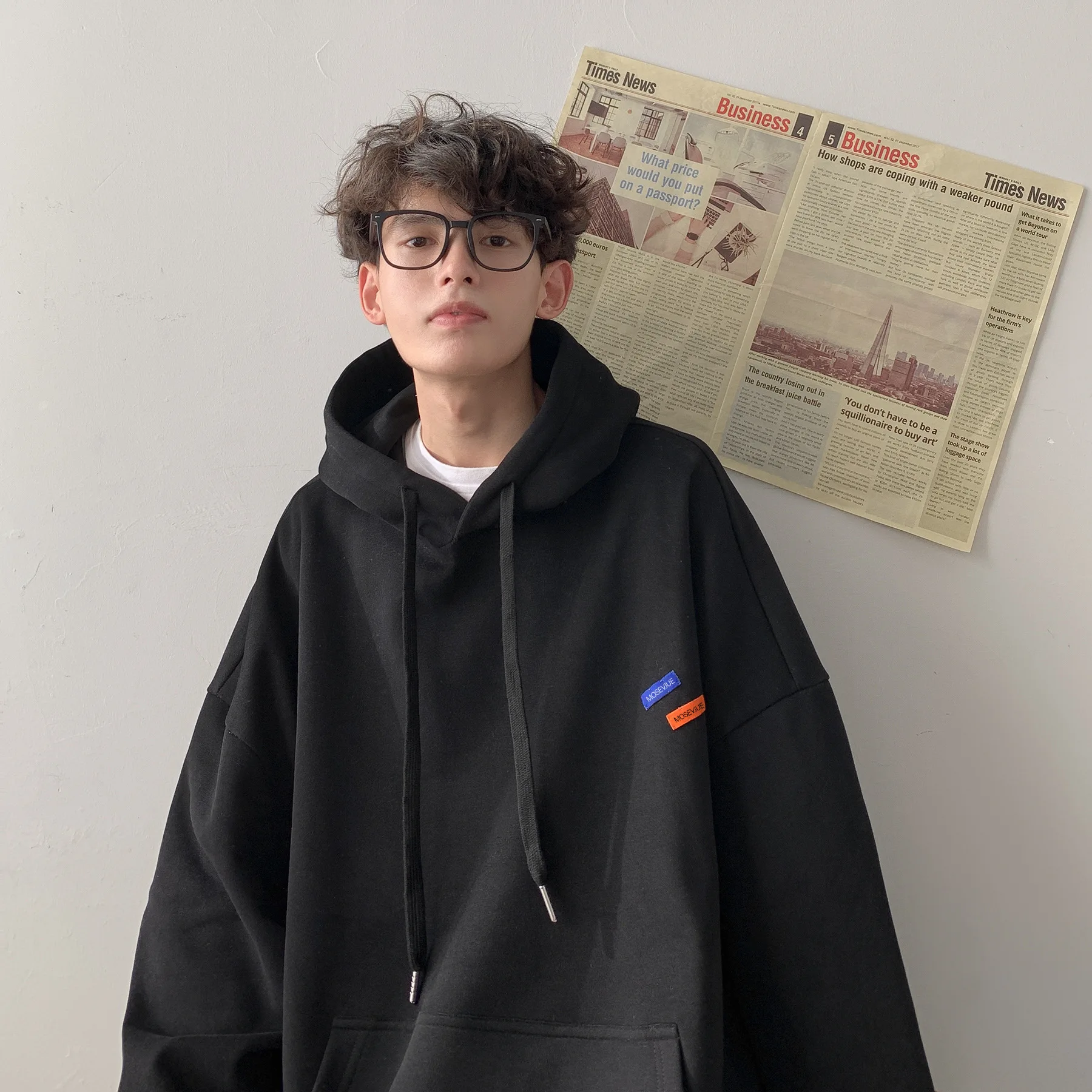 Mens New Retro Hoodie High Street Fashion Brands Autumn Solid Color Hooded Sweatshirt Casual Handsome Gym Clothing Y2k Tops Tees
Mens New Retro Hoodie High Street Fashion Brands Autumn Solid Color Hooded Sweatshirt Casual Handsome Gym Clothing Y2k Tops Tees