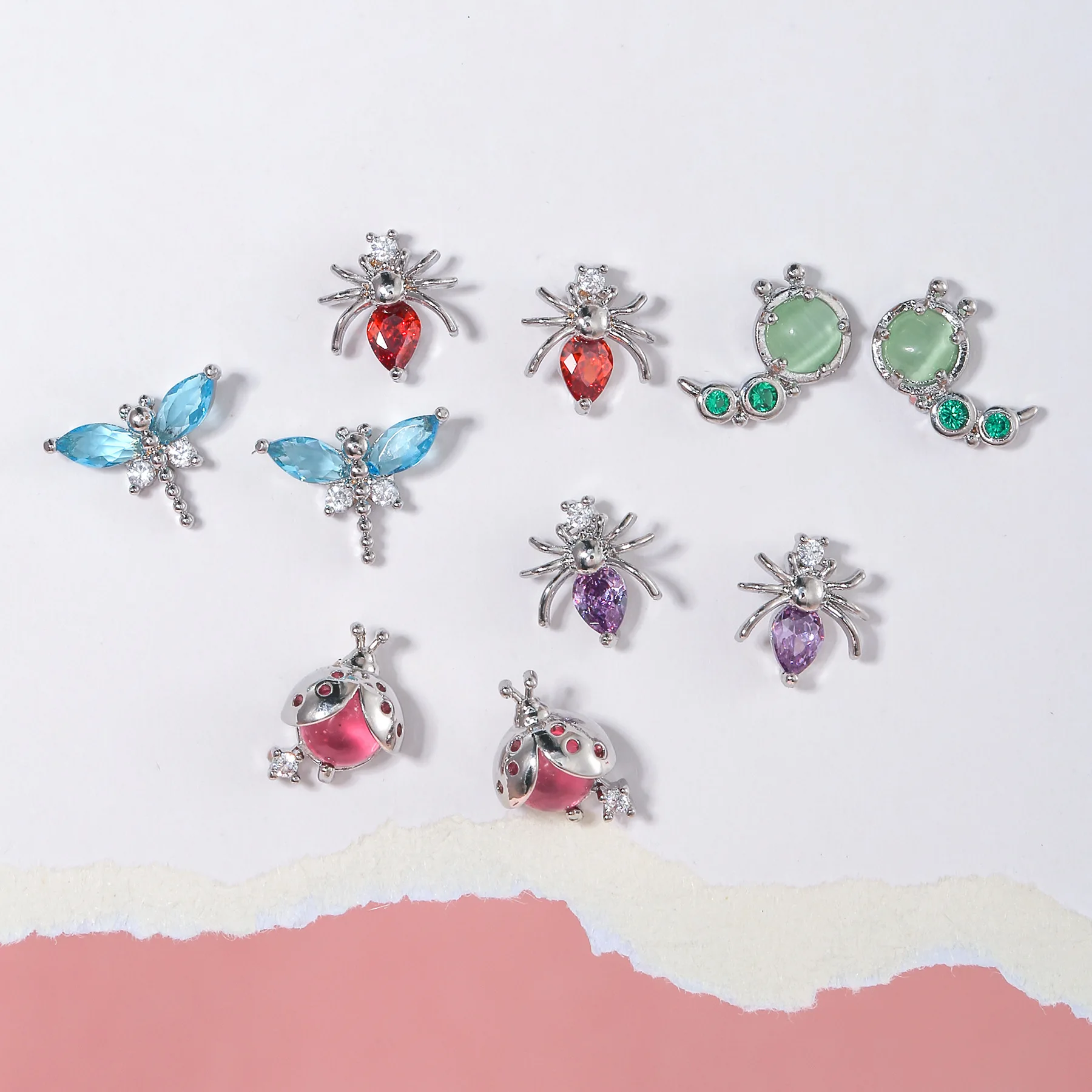 INS Fashion Copper Insect Animal Zircon Stud Earrings Crystal Korean Aesthetic Cartoon Crystal Earrings for Women Y2K Jewelry
INS Fashion Copper Insect Animal Zircon Stud Earrings Crystal Korean Aesthetic Cartoon Crystal Earrings for Women Y2K Jewelry