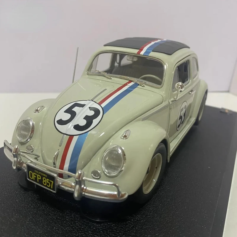 1:18 VOLKSWAGEN Beetle High Simulation Diecast Car Metal Alloy VW Model Car Toys for Children Gift Collection
1:18 VOLKSWAGEN Beetle High Simulation Diecast Car Metal Alloy VW Model Car Toys for Children Gift Collection