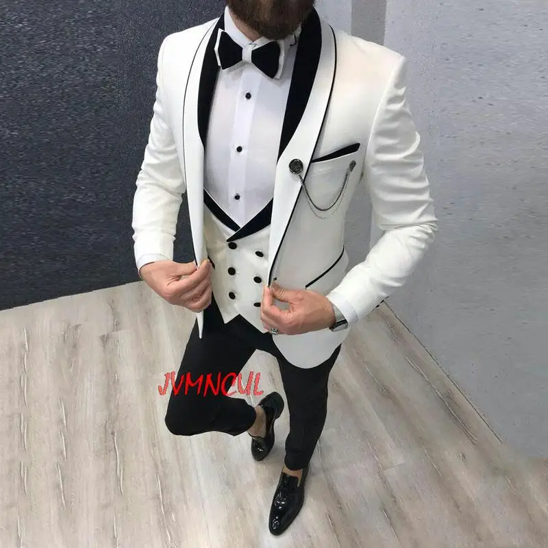 2022 Latest White Suits for Wedding Tuxedos Groom Wear Black Peaked Lapel Groomsmen Outfit Man Blazers 3 Pieces Costume Homme
2022 Latest White Suits for Wedding Tuxedos Groom Wear Black Peaked Lapel Groomsmen Outfit Man Blazers 3 Pieces Costume Homme