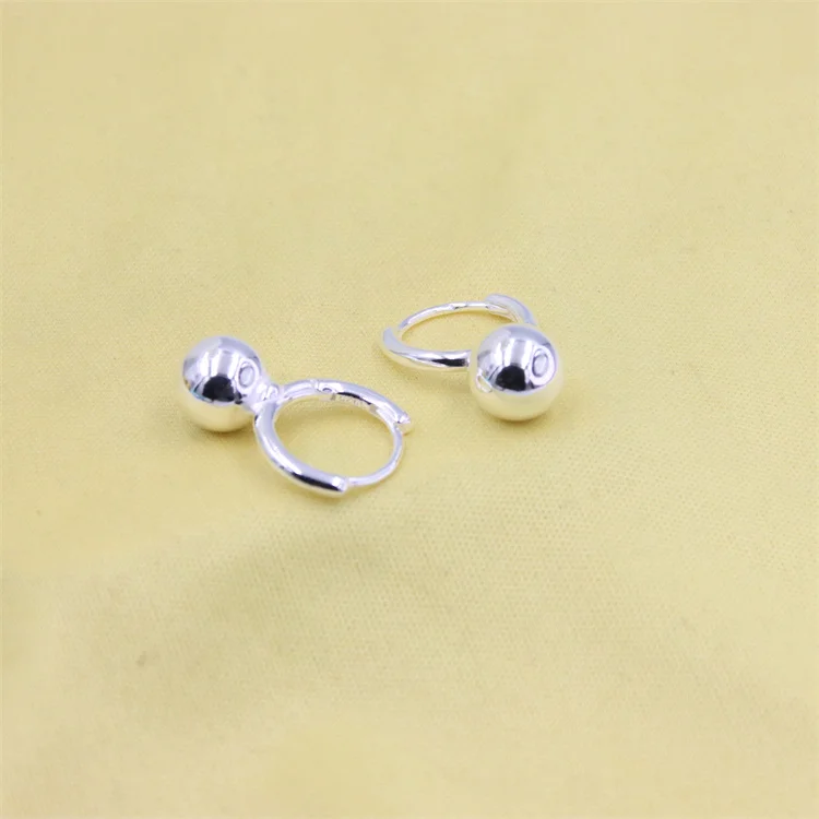 ZFSILVER Trendy S925 Silver Design Smooth Ball Earrings Ear Hoop For Women Man Female Charm Jewelry Korean Statement Gifts Party
ZFSILVER Trendy S925 Silver Design Smooth Ball Earrings Ear Hoop For Women Man Female Charm Jewelry Korean Statement Gifts Party