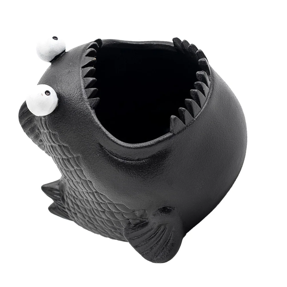 1PC Lovely Ceramic Piranha Shape Ashtray Household Cigarette Ashtray Ornament
1PC Lovely Ceramic Piranha Shape Ashtray Household Cigarette Ashtray Ornament
