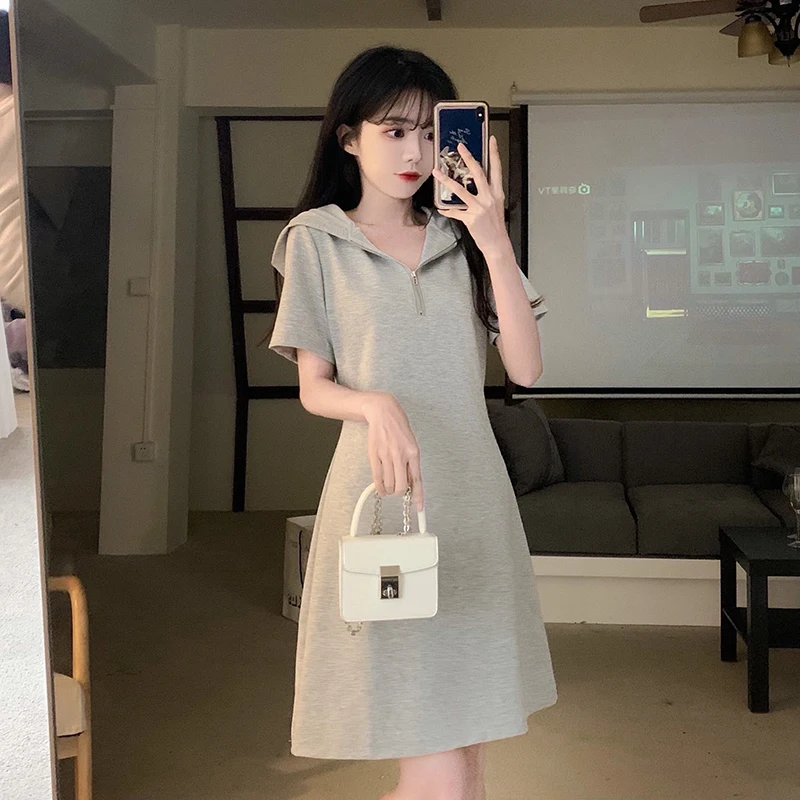 2022 Summer New Plus Size Women's Temperament Slim Short-Sleeved Hooded Dress All-Match Fashion Thin Trend Skirt
2022 Summer New Plus Size Women's Temperament Slim Short-Sleeved Hooded Dress All-Match Fashion Thin Trend Skirt