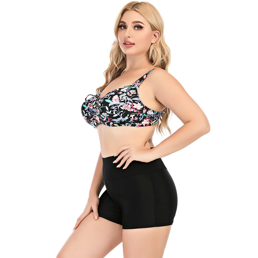 Three Piece Swimsuit Sexy Plus Size Bikini Women's Surfing Suit Black Shorts Swimwear 2022 Summer New Flower Printed Top 
Three Piece Swimsuit Sexy Plus Size Bikini Women's Surfing Suit Black Shorts Swimwear 2022 Summer New Flower Printed Top