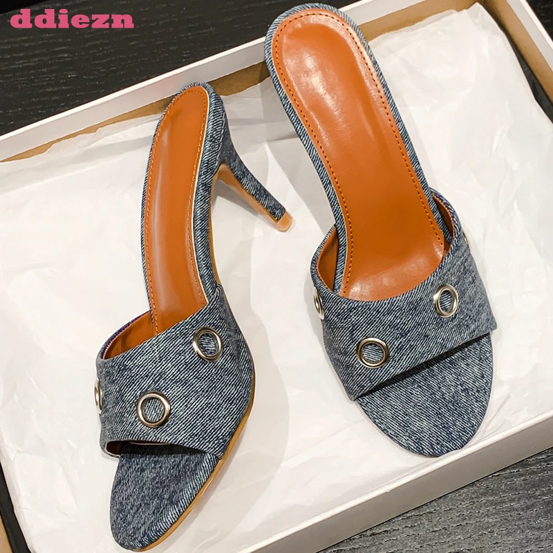 2023 Women Pumps Slippers Female Shoes Thin High Heels New In Fashion Ladies Sandals Round Toe Slides Casual Outside Sandals
2023 Women Pumps Slippers Female Shoes Thin High Heels New In Fashion Ladies Sandals Round Toe Slides Casual Outside Sandals