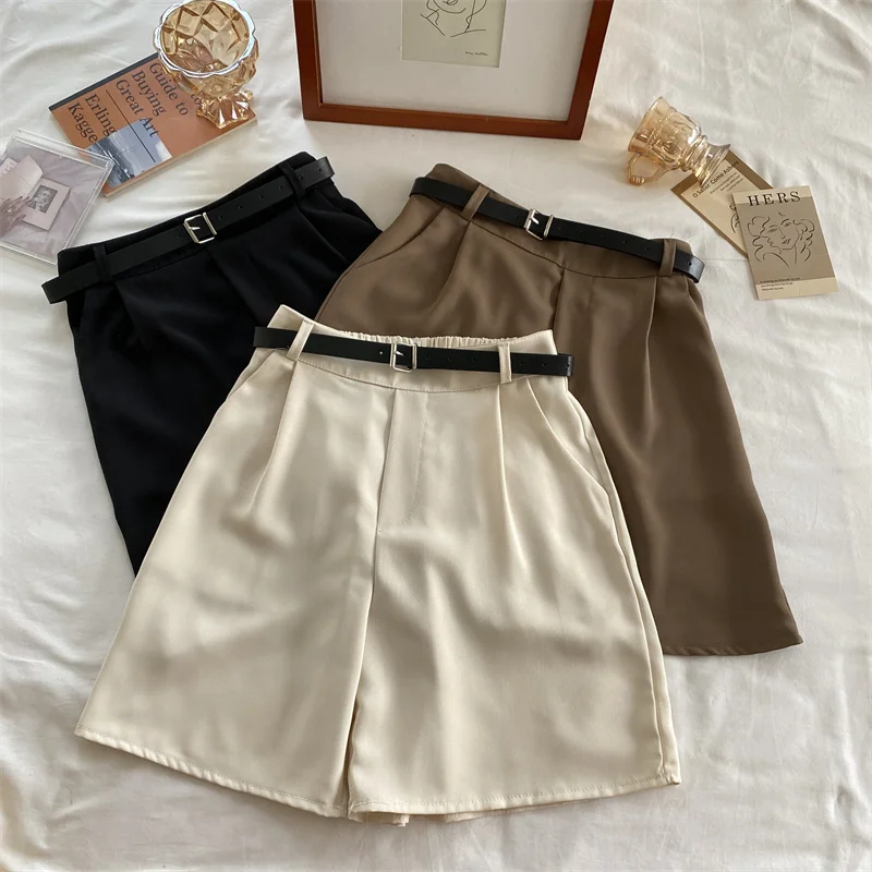 New Chic Khaki Woman Shorts High Waisted Spring Summer Elegant Korea Black Shorts for Women Bottoms Work
New Chic Khaki Woman Shorts High Waisted Spring Summer Elegant Korea Black Shorts for Women Bottoms Work