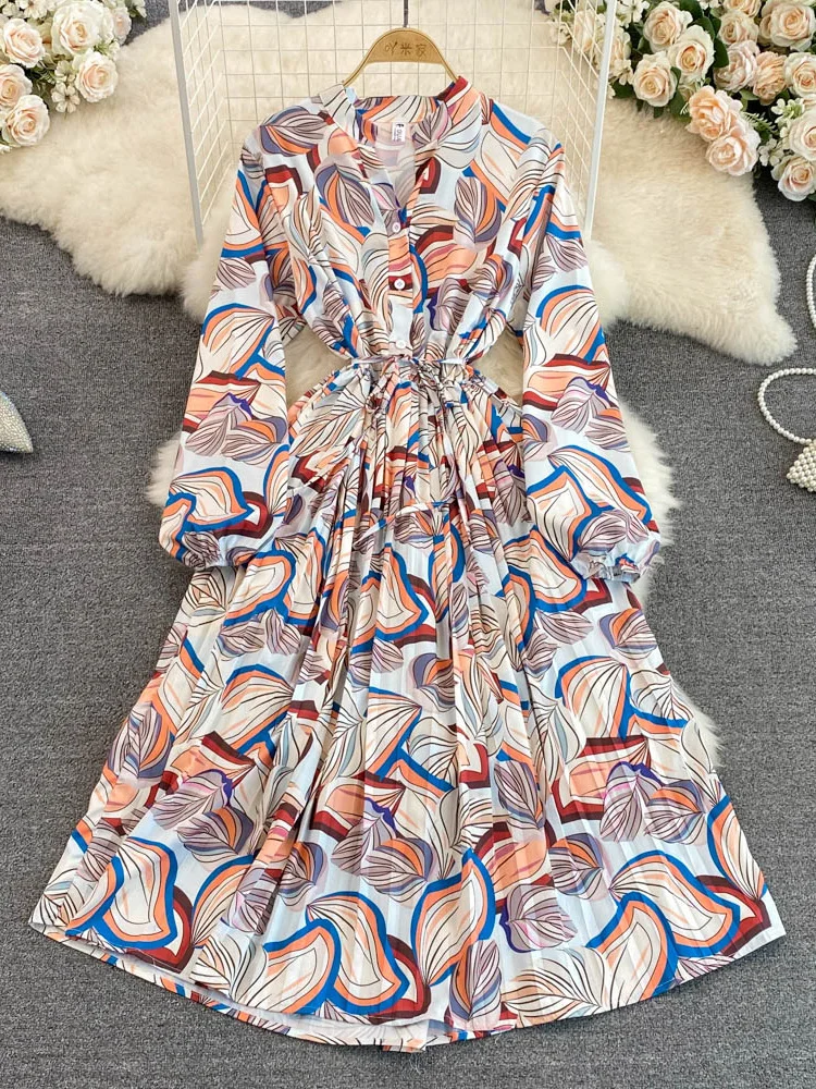 Autumn Temperament V-neck Bubble Long-sleeved Waist Printing A-line Pleated Dress Elegant Large Swing Long Vestidos Women D1444
Autumn Temperament V-neck Bubble Long-sleeved Waist Printing A-line Pleated Dress Elegant Large Swing Long Vestidos Women D1444