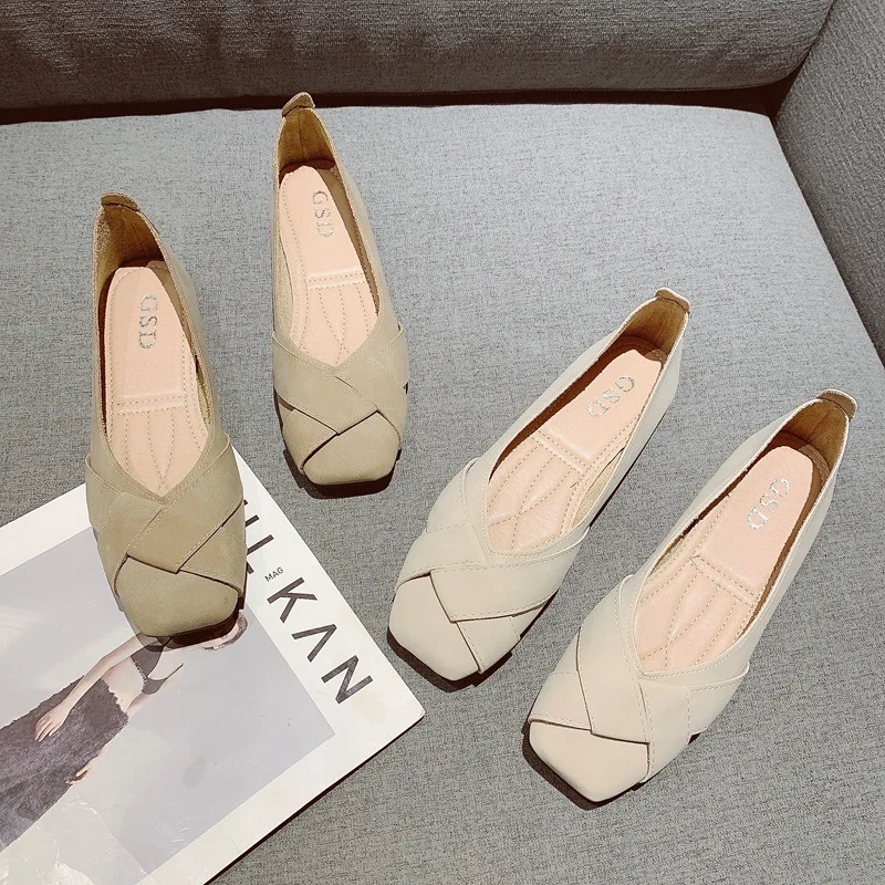 Loafers Women 2022 Square Toe Slip on Woman Flats Soft Sole Comfortable Spring Women PU Leather Flats OL Ladies Working Shoes
Loafers Women 2022 Square Toe Slip on Woman Flats Soft Sole Comfortable Spring Women PU Leather Flats OL Ladies Working Shoes