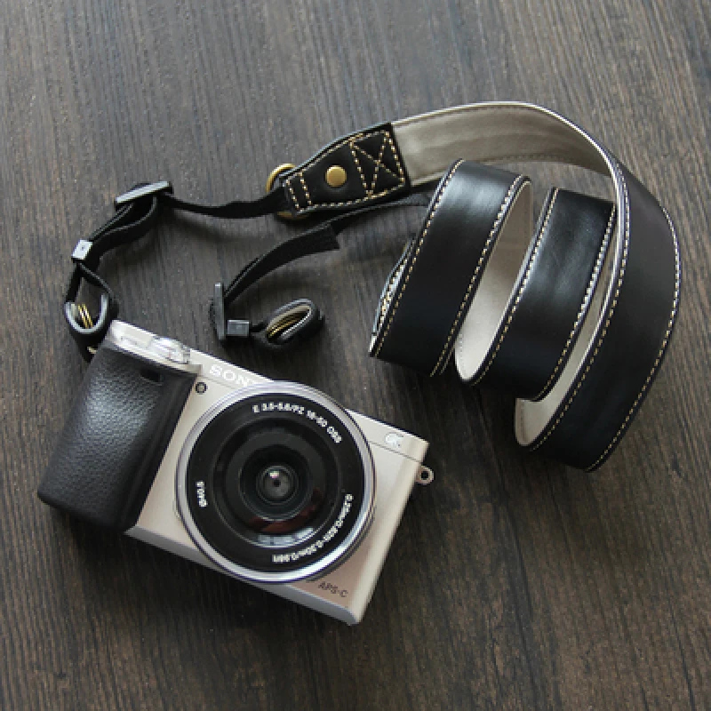 For Sony Lumix Nikon Canon FUJI leica pentax SLR PU Leather Camera Shoulder Neck straps Carrying Belt DSLR Strap Grip Band Belt
For Sony Lumix Nikon Canon FUJI leica pentax SLR PU Leather Camera Shoulder Neck straps Carrying Belt DSLR Strap Grip Band Belt