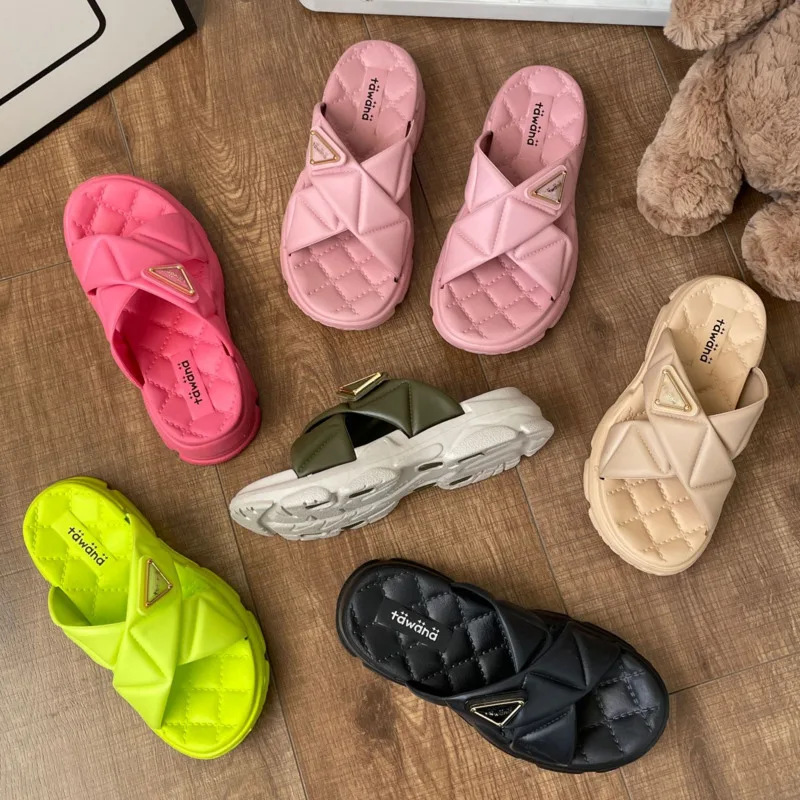 New Solid Baby Girls Boy's Sandals Fashion EVA Outdoor Beach Shoes For Kids Waterproof Soft Bottom Toddler Children Sandals 
New Solid Baby Girls Boy's Sandals Fashion EVA Outdoor Beach Shoes For Kids Waterproof Soft Bottom Toddler Children Sandals