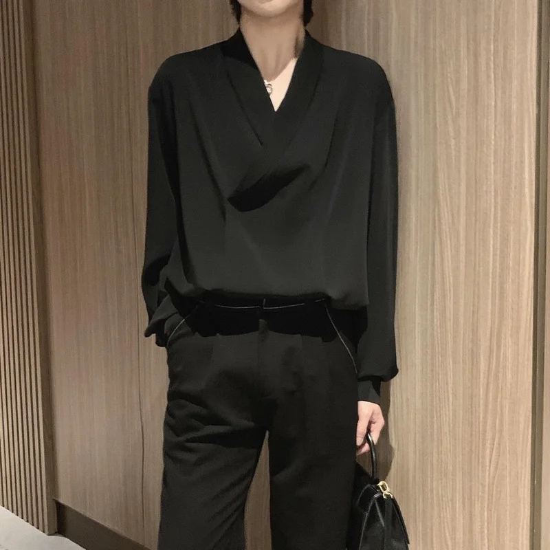 ICCLEK Autumn Black Shirt French Shirt Men's Long-sleeved Shirt Loose Shirt Oversized Button Up Shirt Mens Shirts
ICCLEK Autumn Black Shirt French Shirt Men's Long-sleeved Shirt Loose Shirt Oversized Button Up Shirt Mens Shirts