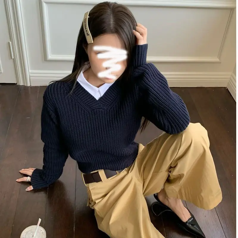 Deeptown Y2k Vintage Cropped Sweater Women Korean Fashion V-neck Pullover Kpop Gyaru Knitwear Autumn Knitted Jumper Crop Top
Deeptown Y2k Vintage Cropped Sweater Women Korean Fashion V-neck Pullover Kpop Gyaru Knitwear Autumn Knitted Jumper Crop Top
