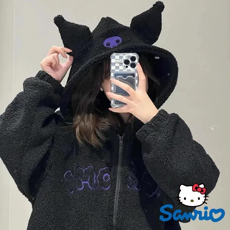 Новинка 2023, свитер с капюшоном Kuromi Sanrio, вышивка Y2k, черное аниме искусственное Искусственное искусство, толстое милое Свободное пальто для женщин
Новинка 2023, свитер с капюшоном Kuromi Sanrio, вышивка Y2k, черное аниме искусственное Искусственное искусство, толстое милое Свободное пальто для женщин