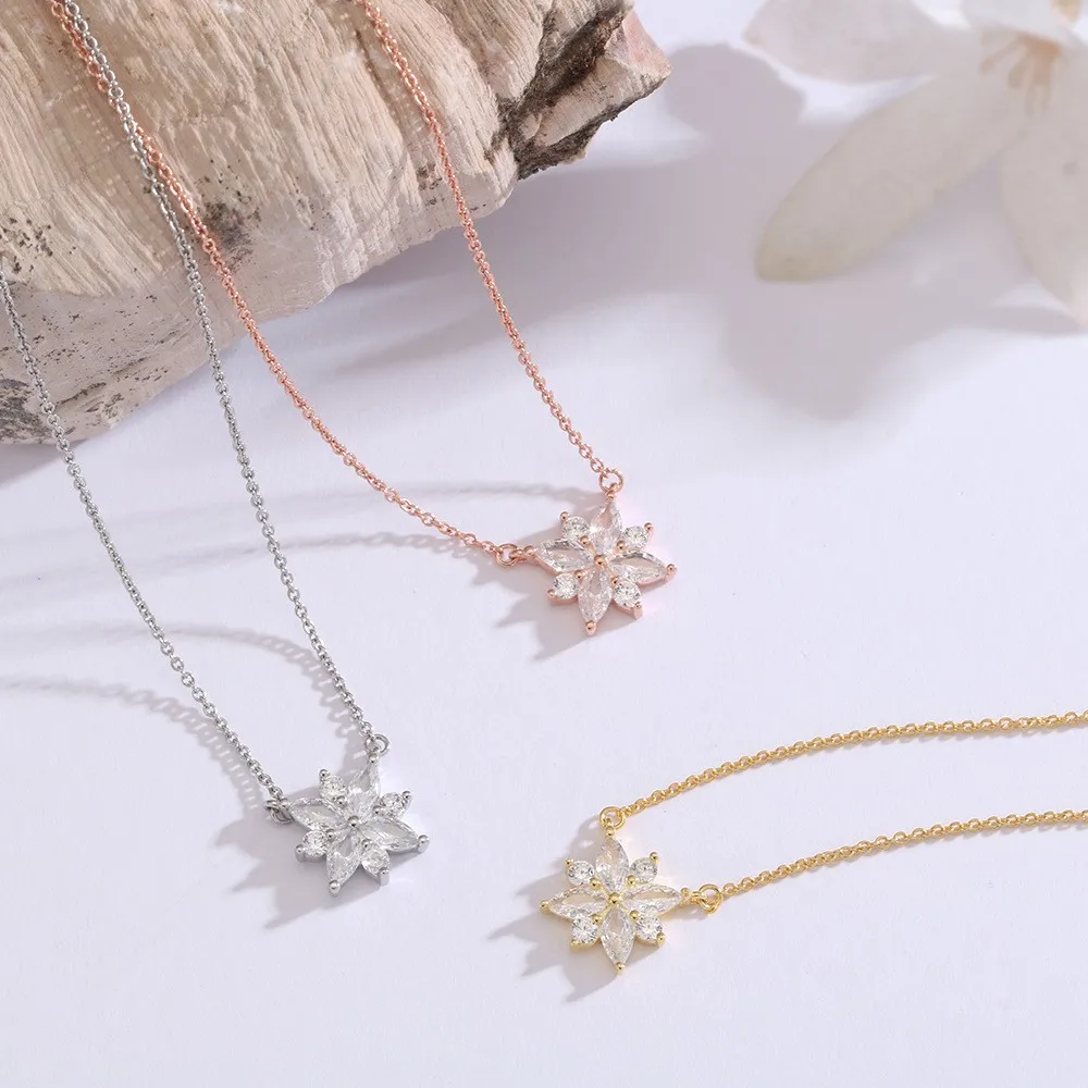 2023 New Snowflake Pendant Women's Necklace Luxury Zircon Fashion Party Charm Jewelry
2023 New Snowflake Pendant Women's Necklace Luxury Zircon Fashion Party Charm Jewelry