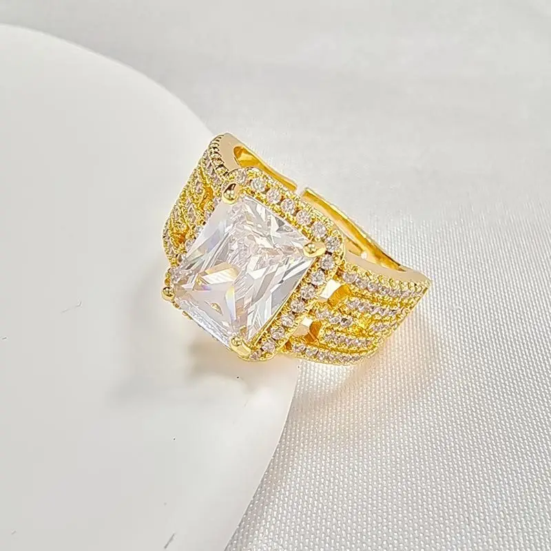 Fashion ladies open ring simple geometric square four-claw zircon ring light luxury micro-set diamond hollow open ring hot
Fashion ladies open ring simple geometric square four-claw zircon ring light luxury micro-set diamond hollow open ring hot