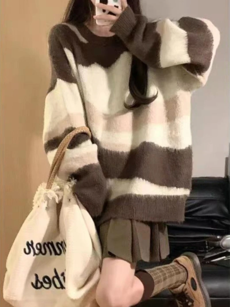 2022 Retro Striped Oversized Sweater Women Harajuku Knitted Jumper Vintage Loose All-match Chic Pullover Tops Streetwear Y2K
2022 Retro Striped Oversized Sweater Women Harajuku Knitted Jumper Vintage Loose All-match Chic Pullover Tops Streetwear Y2K