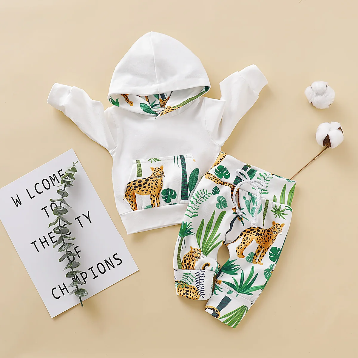 Spring and Autumn Girls Baby Fashion Clothing Suit Long Sleeve Hooded Top Cartoon Printed Pants Set
Spring and Autumn Girls Baby Fashion Clothing Suit Long Sleeve Hooded Top Cartoon Printed Pants Set