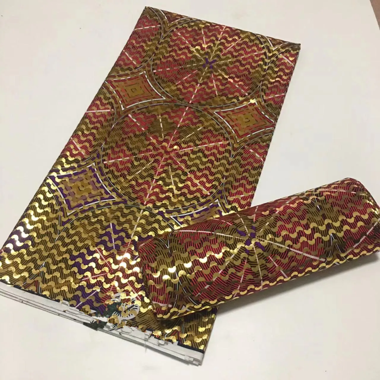 Gold stamping polyester batik African wax printed fabrics Ankara-style Nigerian wax fabrics 6yard 
Gold stamping polyester batik African wax printed fabrics Ankara-style Nigerian wax fabrics 6yard