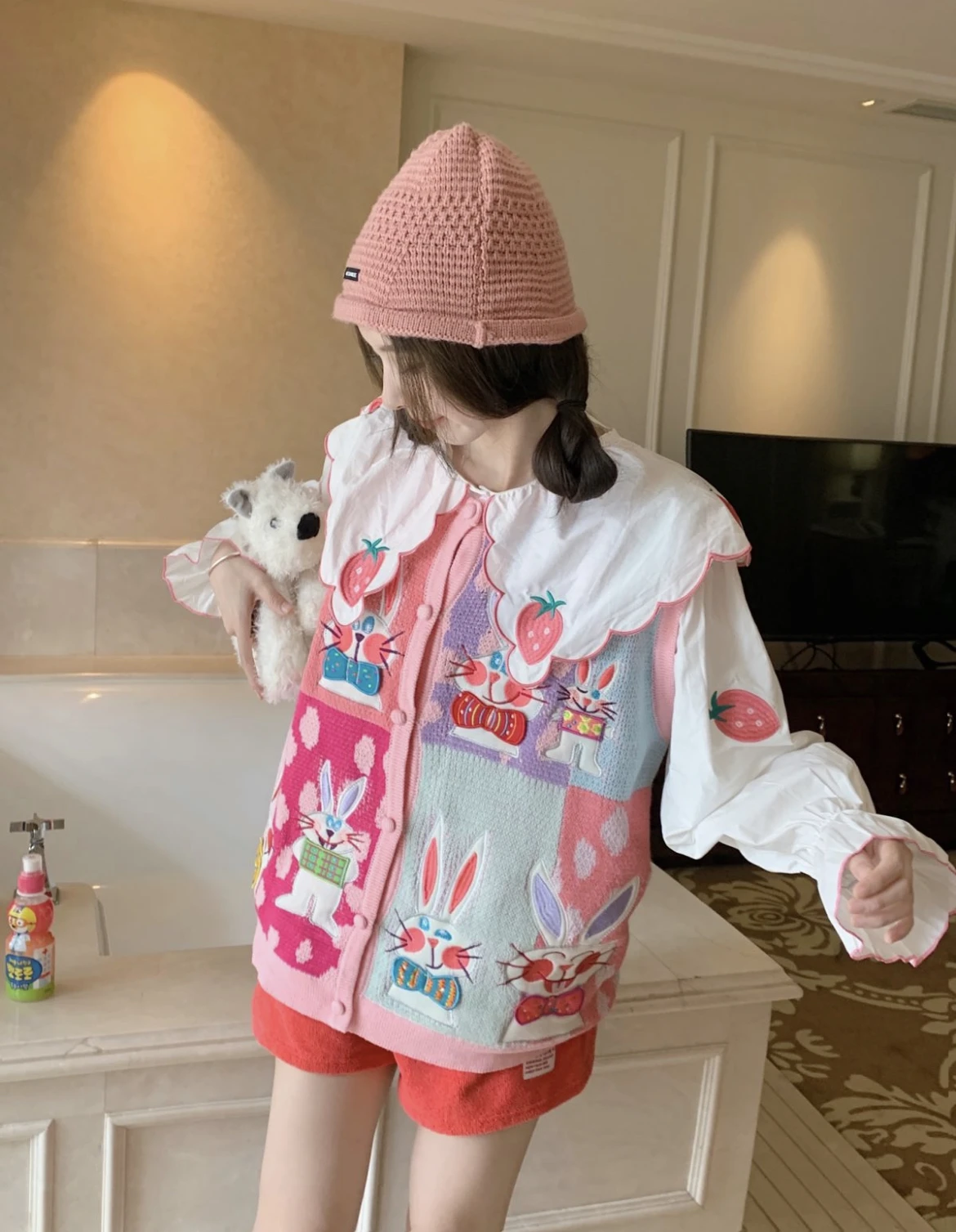 

GBB0805 2022 New Fashion Suit Sweetheart Heavy Industry Embroidery Overlay vest Doll Neck Long Sleeve Shirt