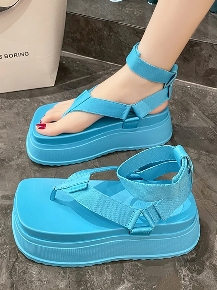 Wedges Slippers Thick Shoes Summer Sport Flats Shoes Women Platform Clip Toe Sandals 2022 New Beach Walking Slides Women Shoes
Wedges Slippers Thick Shoes Summer Sport Flats Shoes Women Platform Clip Toe Sandals 2022 New Beach Walking Slides Women Shoes