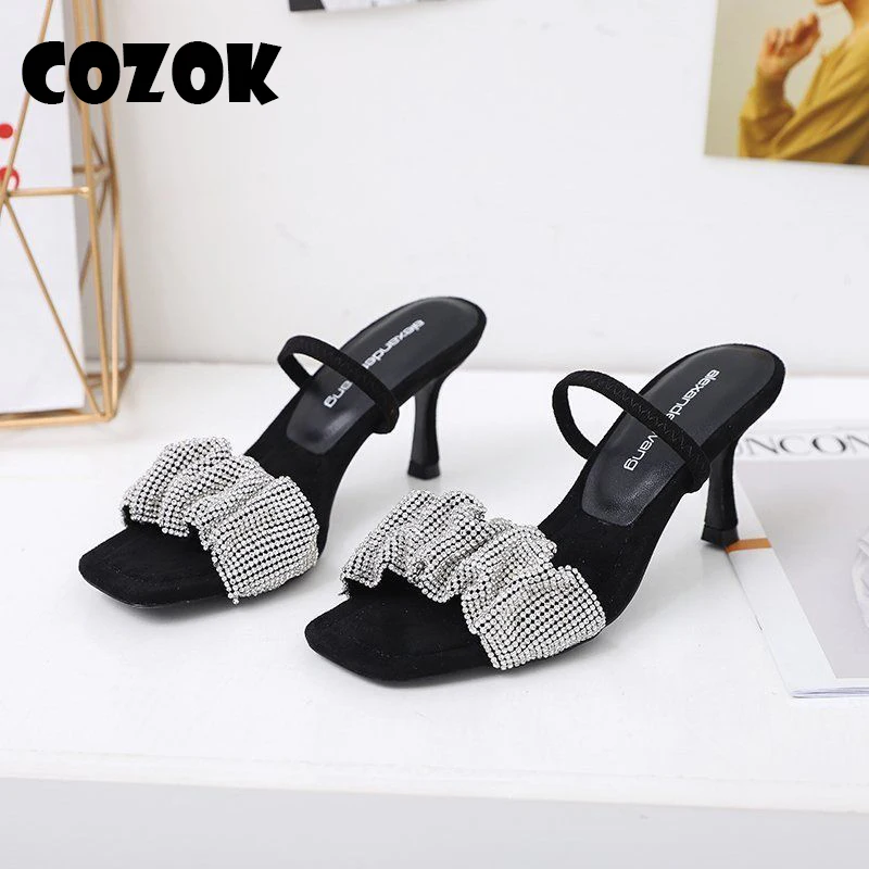 Spring Summer High Heel Shoes Fashion Shining Sequins Square Toe Low Heel Solid Color Ladies Casual Slippers Shoes Black
Spring Summer High Heel Shoes Fashion Shining Sequins Square Toe Low Heel Solid Color Ladies Casual Slippers Shoes Black