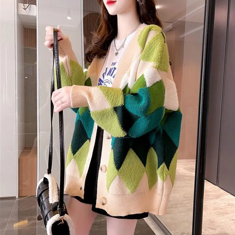 Autumn Winter V-Neck Knitted Cardigans Women Single Breasted Printed Loose Sweaters Female Casual Cardigans Soft Knitwear
Autumn Winter V-Neck Knitted Cardigans Women Single Breasted Printed Loose Sweaters Female Casual Cardigans Soft Knitwear