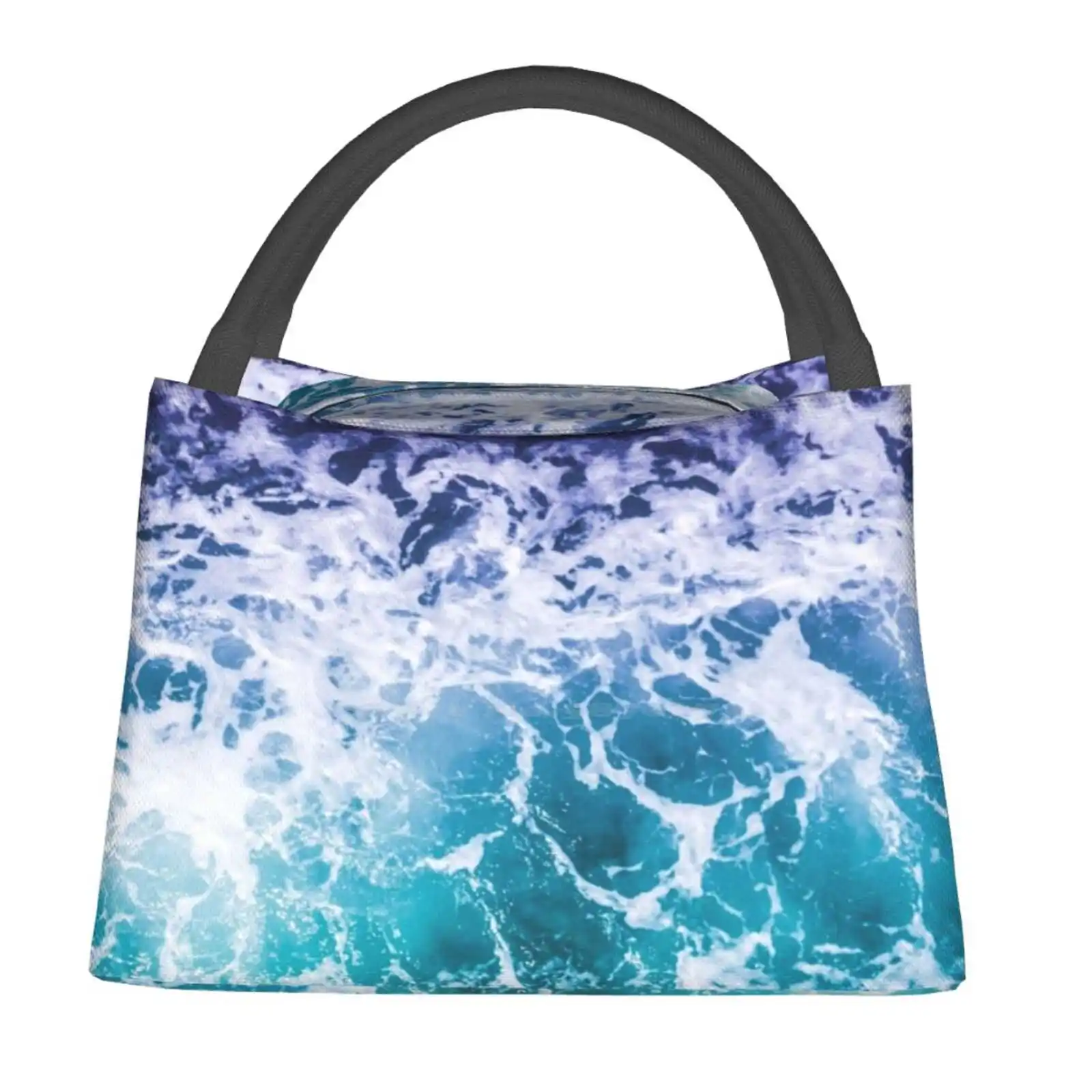 Термальная сумка-холодильник для обеда с изображением морских волн
Термальная сумка-холодильник для обеда с изображением морских волн