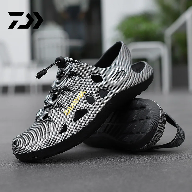 DAIWA New Men's Summer Fishing Shoes Men Slippers Breathable Non-slip Wear-resistant Male Garden Shoes Casual Beach Sandals
DAIWA New Men's Summer Fishing Shoes Men Slippers Breathable Non-slip Wear-resistant Male Garden Shoes Casual Beach Sandals