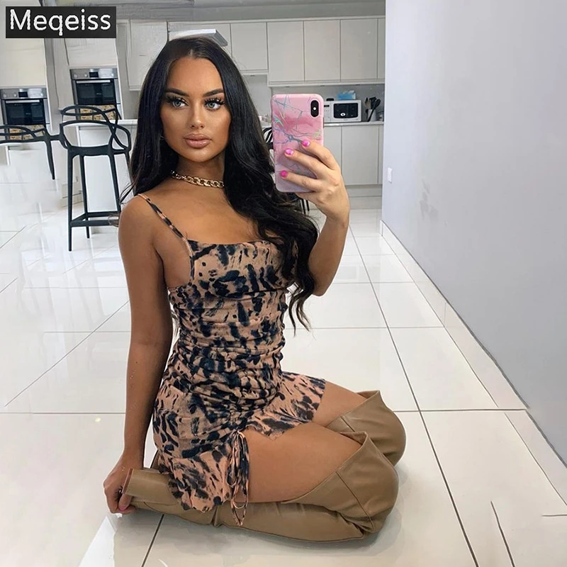 Meqeiss 2022 New summer fashion Women O-neck Spaghetti Strap Animal Print Ruched Cami Dress Bodycon Sexy club Party Dresses
Meqeiss 2022 New summer fashion Women O-neck Spaghetti Strap Animal Print Ruched Cami Dress Bodycon Sexy club Party Dresses