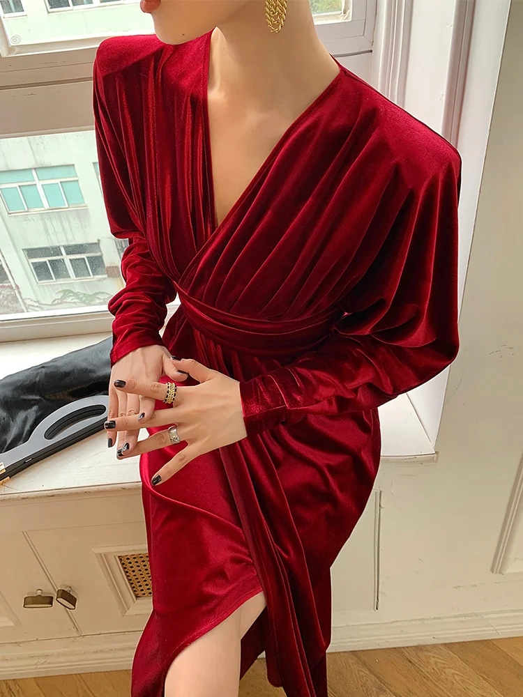 French Red Pleated Velvet Dress for Women 2023 Spring New Qianjin Feeling Waist Wrap Bottom Skirt
French Red Pleated Velvet Dress for Women 2023 Spring New Qianjin Feeling Waist Wrap Bottom Skirt