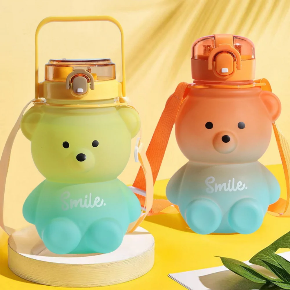Симпатичный медведь, чашка для воды, Kawaii Медведь, бутылка для воды, пластиковая трубочка, питьевая чашка большой емкости, строительный чайни...
Симпатичный медведь, чашка для воды, Kawaii Медведь, бутылка для воды, пластиковая трубочка, питьевая чашка большой емкости, строительный чайни...