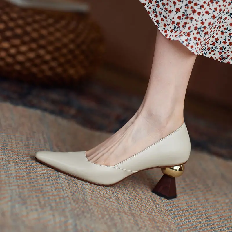 

2022 New Elegant High Heels Woman Strange Heel Shallow Shoes Women Pumps Vintage Style Pointed Toe BEIGE BLACK Dropship A0-67