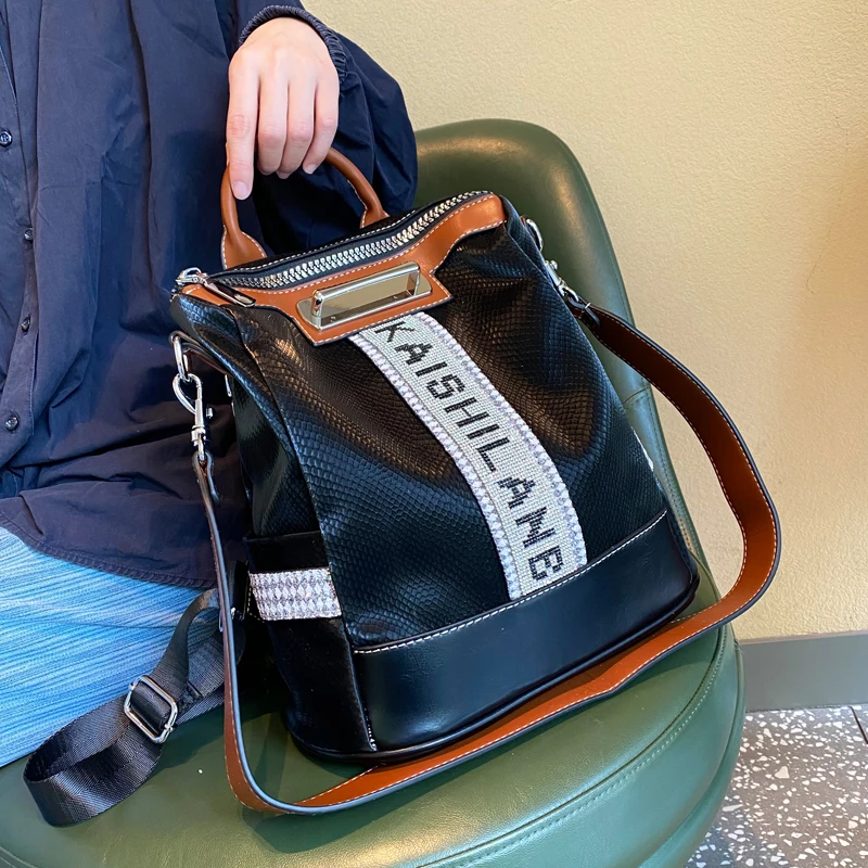 2022 Модный женский рюкзак из натуральной кожи Bolsa Feminina большой емкости Mochilas Para Mujer Высококачественная женская сумка на плечо Ita
2022 Модный женский рюкзак из натуральной кожи Bolsa Feminina большой емкости Mochilas Para Mujer Высококачественная женская сумка на плечо Ita