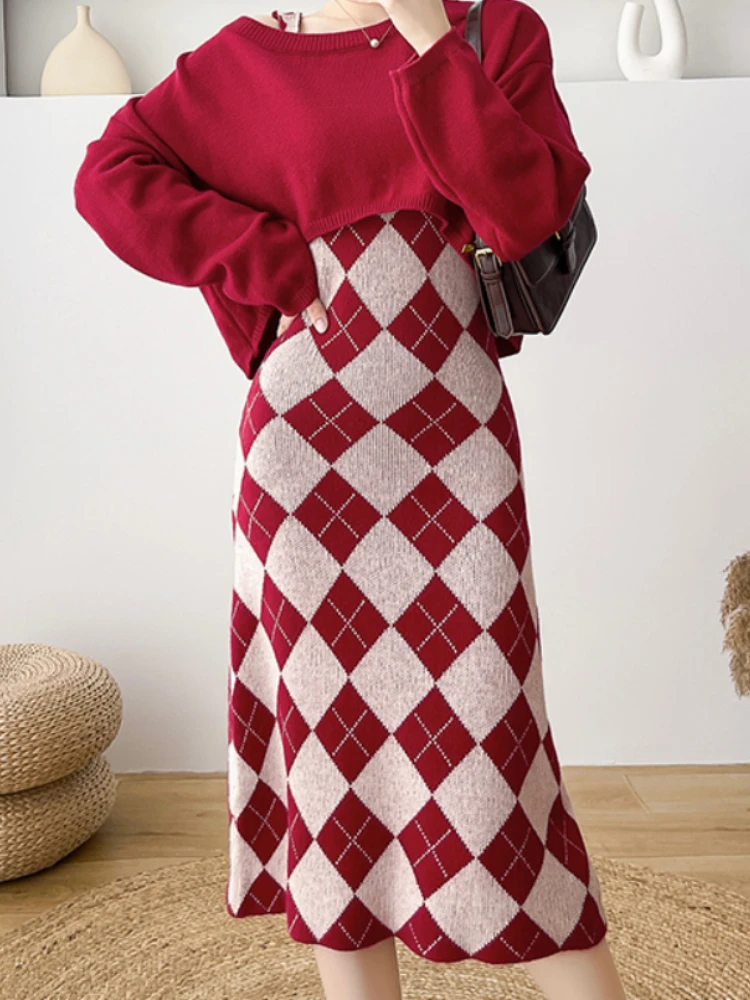 Autumn and Winter Women's Retro Lingerie Knitted Tops Suspenders Korean Style Dresses with High-quality Two-piece Suits
Autumn and Winter Women's Retro Lingerie Knitted Tops Suspenders Korean Style Dresses with High-quality Two-piece Suits