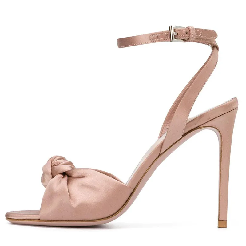 Chengdu Fashion Women Shoes Factory Europe and America Plus Size Black Nude Sardine Knotted Buckle Sandals Summer
Chengdu Fashion Women Shoes Factory Europe and America Plus Size Black Nude Sardine Knotted Buckle Sandals Summer