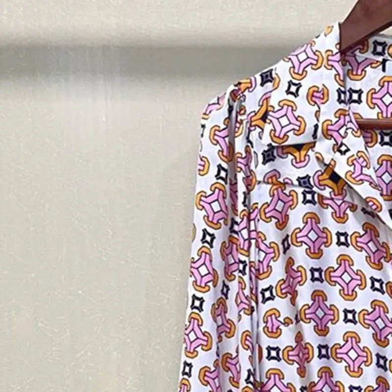 Women Ethnic Geometric Print Shirt Dress 2022 new Turn-down Collar Single Breasted Long Sleeve Female Midi Robe
Women Ethnic Geometric Print Shirt Dress 2022 new Turn-down Collar Single Breasted Long Sleeve Female Midi Robe
