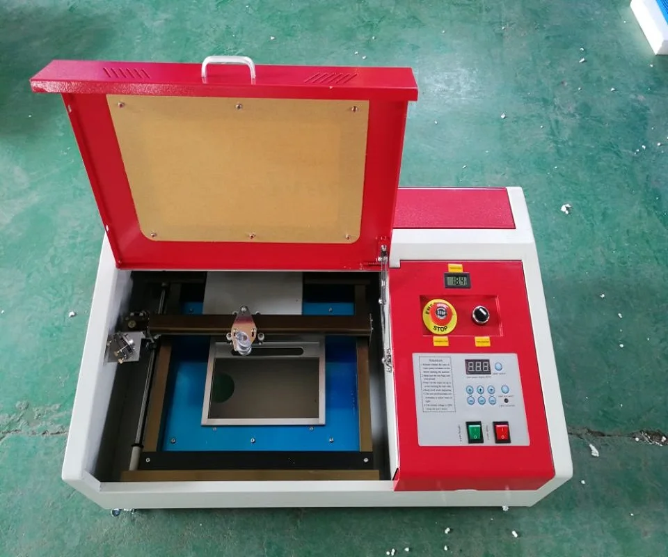 Red 40W CO2 Laser Engraver CUTTING MACHINE ENGRAVER CUTTER W/ COOLING FAN 
Red 40W CO2 Laser Engraver CUTTING MACHINE ENGRAVER CUTTER W/ COOLING FAN