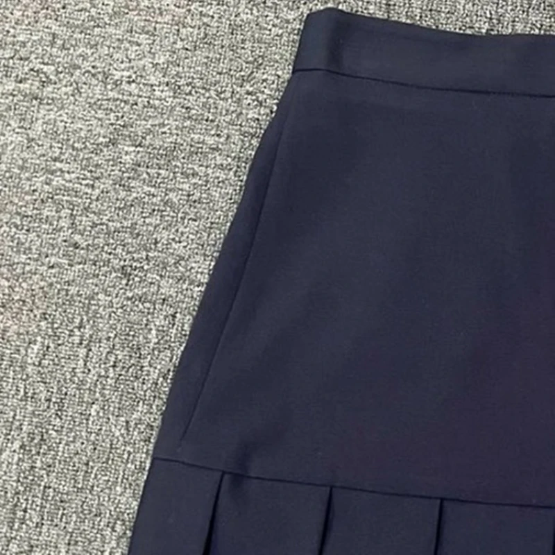 Women A-line Mini Skirt Solid Color Simple casual Female fashion Pleated Jupe
Women A-line Mini Skirt Solid Color Simple casual Female fashion Pleated Jupe