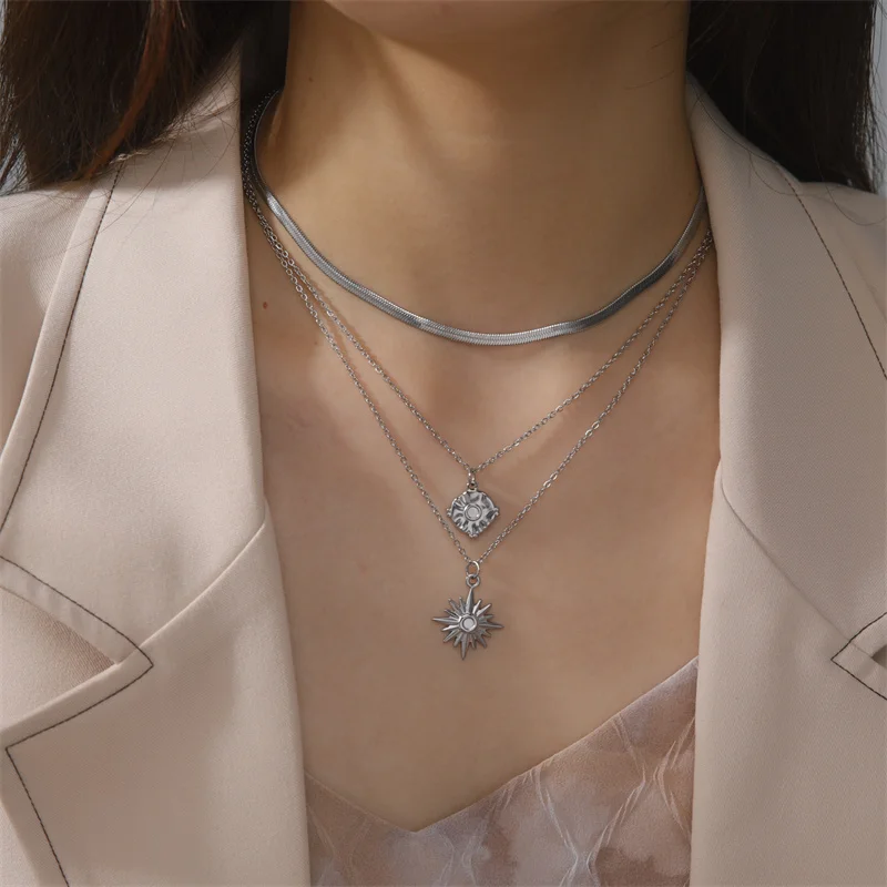 Колье из нержавеющей стали в виде сердца
Колье из нержавеющей стали в виде сердца