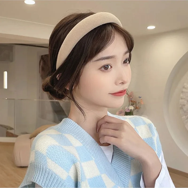 Retro French Wash Hair Clip Autumn And Winter Headband New High-end Sponge Hair Band 
Retro French Wash Hair Clip Autumn And Winter Headband New High-end Sponge Hair Band
