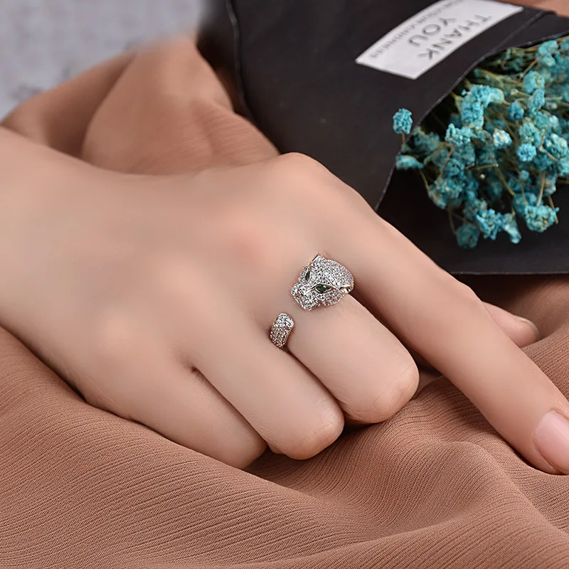 925 Silver European And American Fashion Open Ring Electroplating Platinum Domineering Personality Leopard Head Zircon Women'S J
925 Silver European And American Fashion Open Ring Electroplating Platinum Domineering Personality Leopard Head Zircon Women'S J