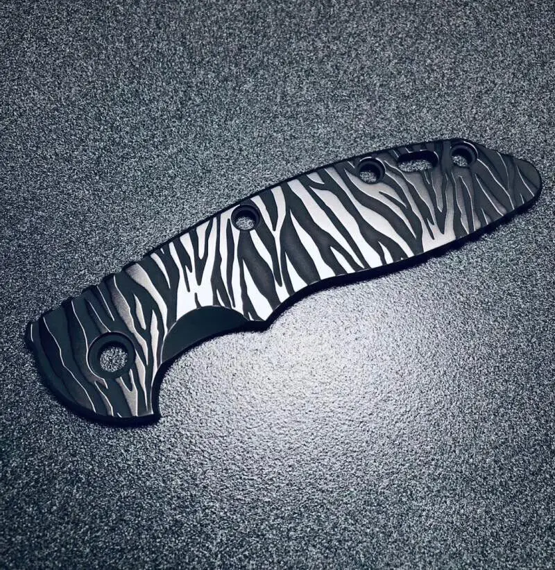 Изготовленный на заказ DIY пластырь для ножей Rick Hinderer XM18 3,5, тигровая полоса
Изготовленный на заказ DIY пластырь для ножей Rick Hinderer XM18 3,5, тигровая полоса