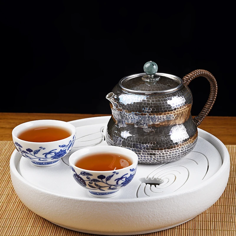 Mini Gourd Teapot Pure Handmade Foot Silver 999 Jade Button Silver Pot Household Bright Old Hammer Pattern Personality Teapot
Mini Gourd Teapot Pure Handmade Foot Silver 999 Jade Button Silver Pot Household Bright Old Hammer Pattern Personality Teapot