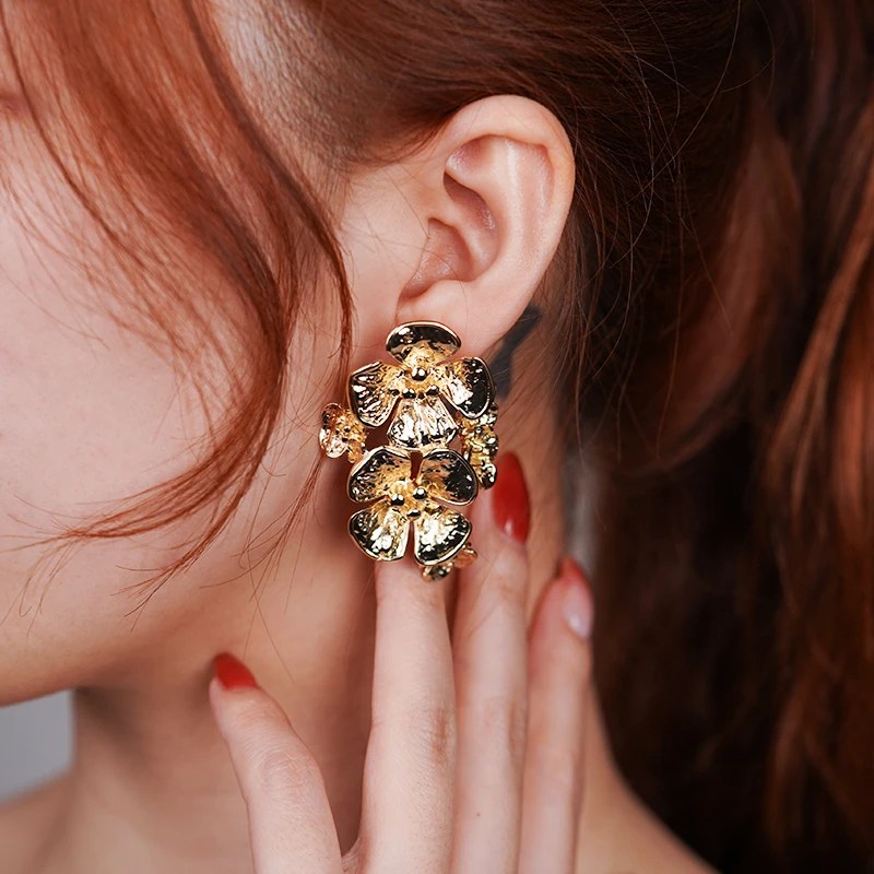 Серьги-гвоздики женские золотистые в стиле бохо
Серьги-гвоздики женские золотистые в стиле бохо